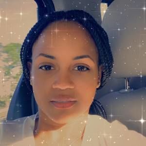 Meet your Posher, Simone